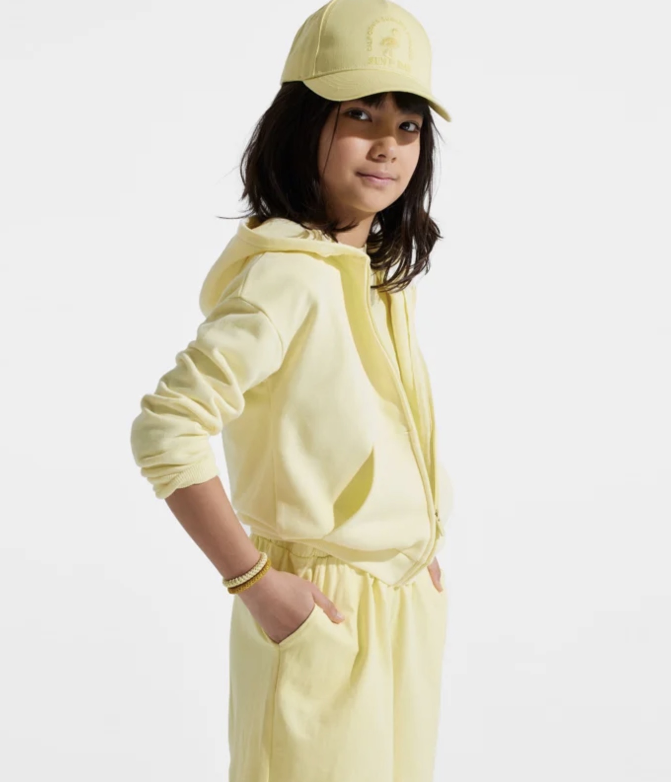 https://kids-avenue.com.ua/pages/gallery/6891/Знімок екрана 2024-04-03 о 13.51.32.jpg